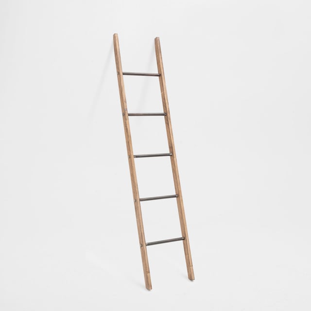 Zara-Towel_Ladder-1.jpg